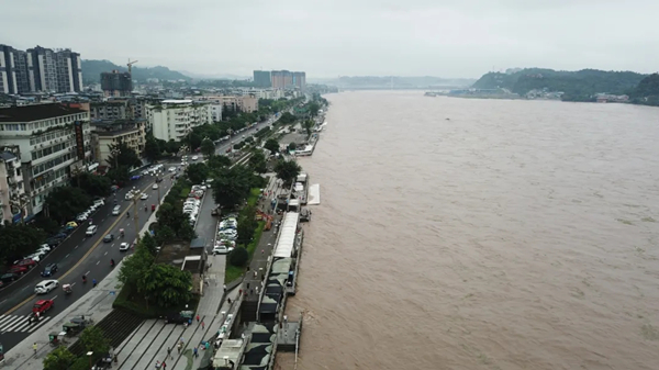 乐山犍为:普降暴雨 全县积极开展抗洪抢险