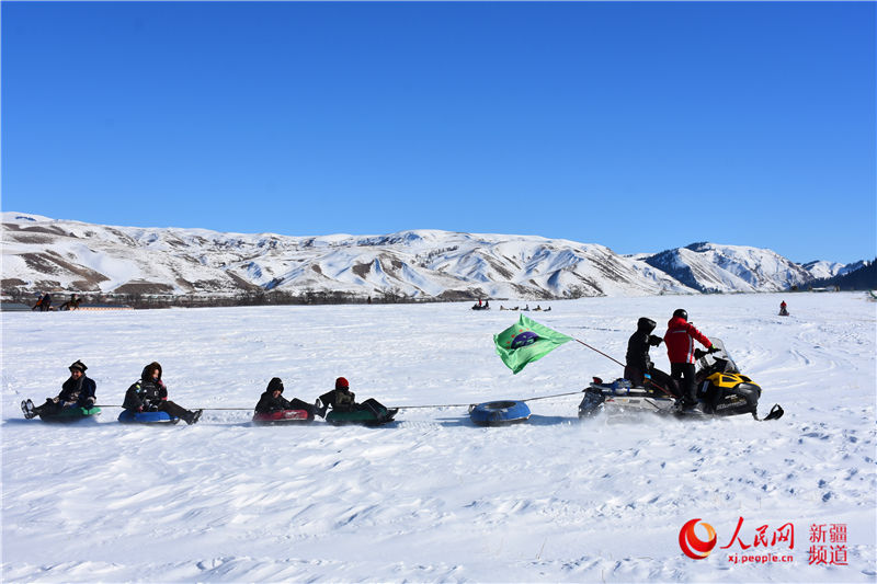 新疆“空中草原”首次冬季开放 新疆“空中草原”首次冬季开放