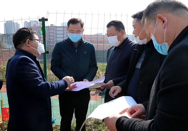 宜宾市翠屏区区长兰宏彬助力宜宾市一曼中学新校区建设工作