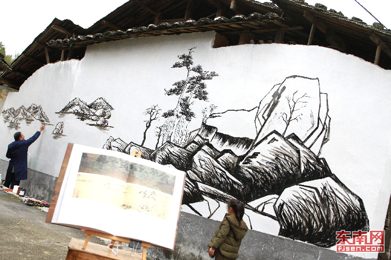 【焦点图】【南平】【移动版】【Chinanews带图】南平顺昌：艺术墙体画扮靓传统村落