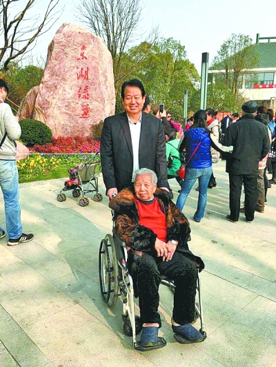 武汉有个“敬老村” 村民捐款280万元成立敬老基金