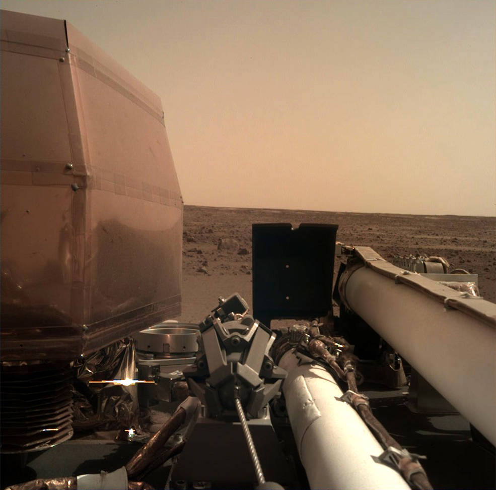 揭秘火星！“洞察号”拍摄火星天空清晰照 