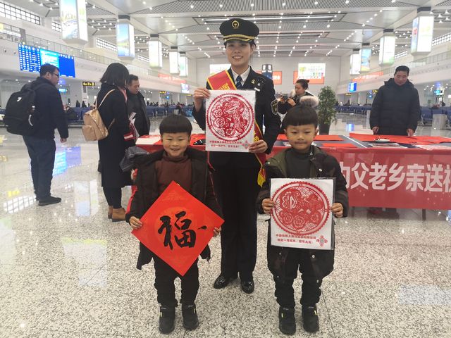 中青在线■高铁来到我家门：阜阳春运之变