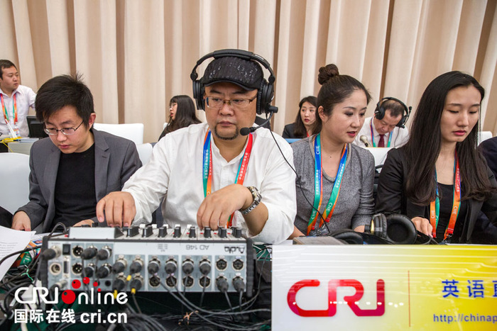 CMG 국제방송, CIIE 개막식 다어종 생방송 진행