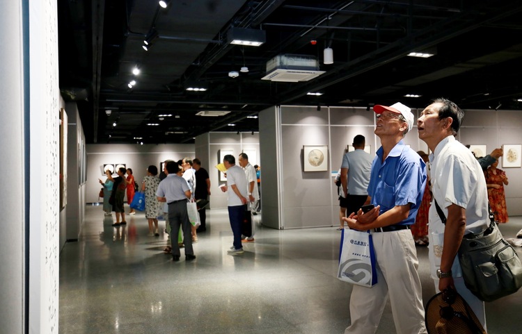 已过审）“诗意雨花”书画名家作品展览在雨花美术馆开幕