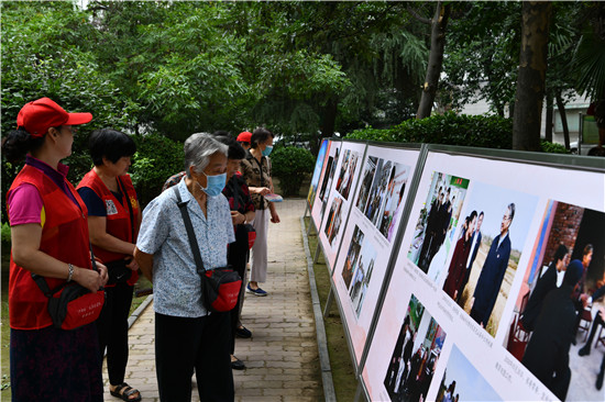 （有修改）【A】河南举办驻村“第一书记”助力脱贫攻坚图片展