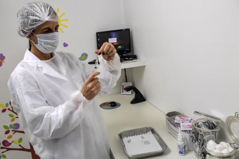 疫中看拉美丨拉美国家合作加速新冠疫苗研发 专家提醒民众勿盲目乐观