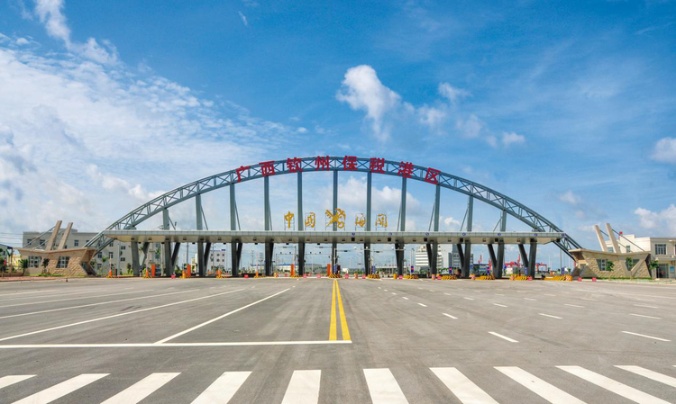 【A】【行走自贸区】钦州港片区：建设国际陆海贸易新通道门户港