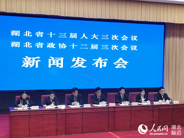 【湖北两会】代表委员热议高质量发展 湖北省2019年为企业减负超1500亿元