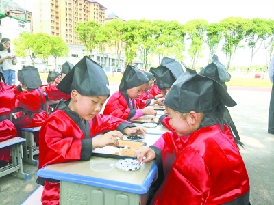 武汉开发区一大批学校5年换新颜