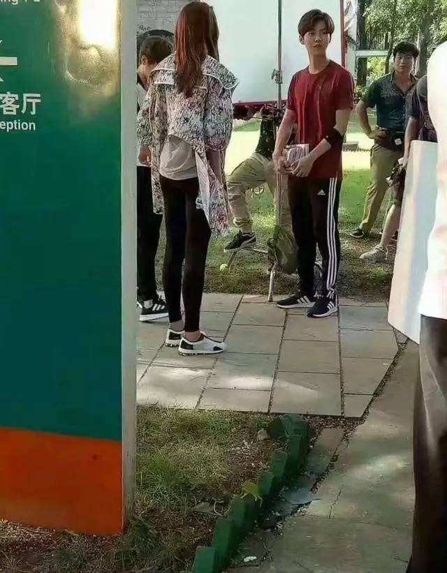 ¹ϾʲôȻԱȹͮ߰ͷ