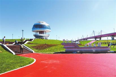黑龙江大桥公园及观光塔项目建设进入收尾阶段