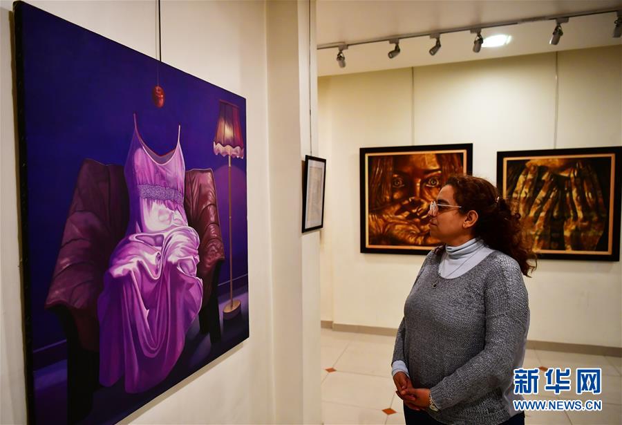 战争“浸染”画作——记风格转变的叙利亚画家达尔维什 战争“浸染”画作——记风格转变的叙利亚画家达尔维什