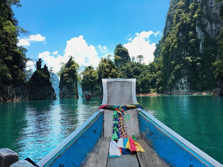 泰国旅游业复苏有待时日 著名旅游景区期盼游客回归