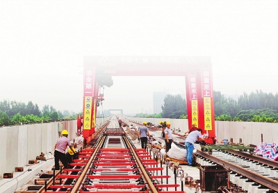 【要闻】国内首条连接两城核心区域的市域铁路——郑许市域铁路许昌段开始铺轨