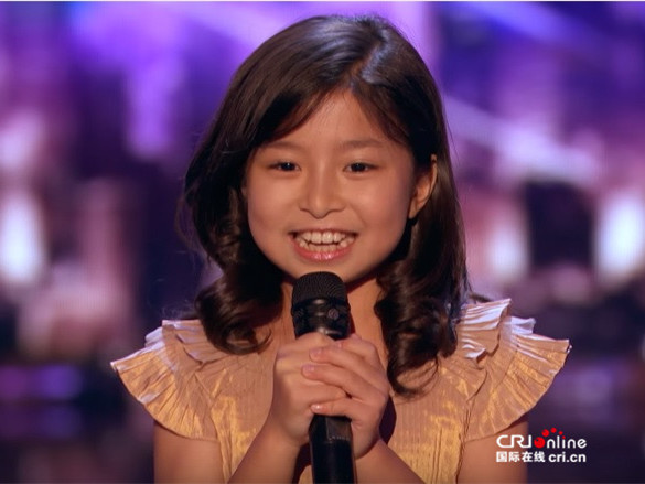9岁谭芷昀《美国达人秀》获黄金按钮 保送总决