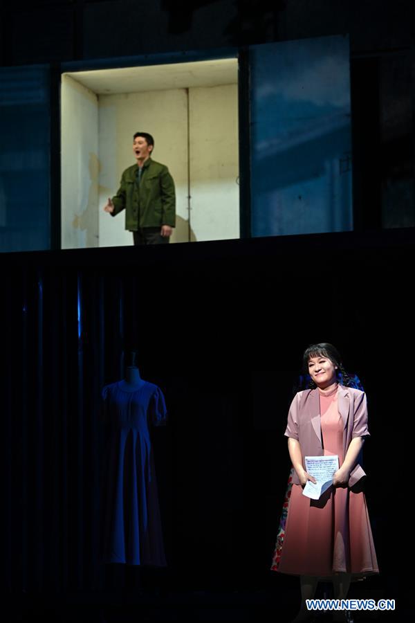 Artists perform original opera in Beijing
