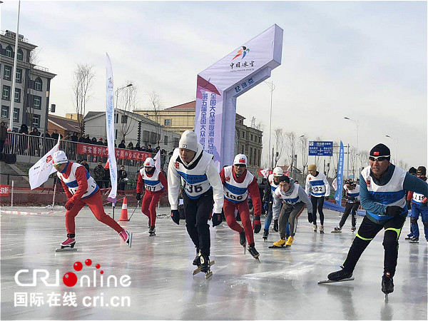 The National Mass Speed Skating Marathon Series of China (Beijing Yanqing Session) was launched on Jan 19