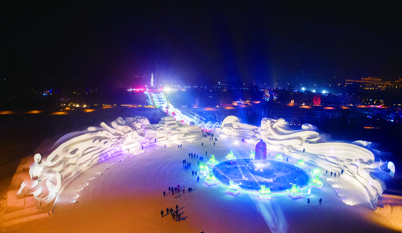 长春世界雕塑园巨型雪雕《天乐迎晨——飞天》完工