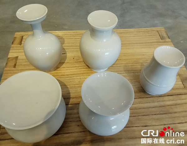 图片默认标题_fororder_白瓷作品（摄影-杨建昆）