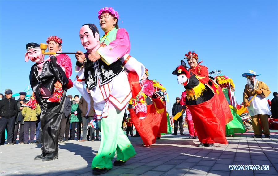 "Shehuo" performance team rehearse for Chinese Spring Festival in China's Gansu