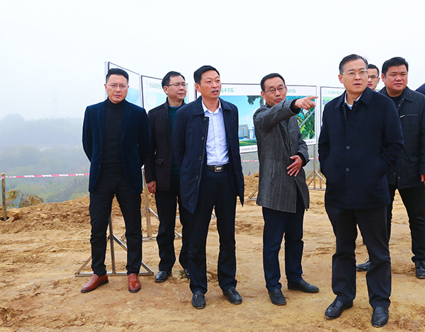 自贡市大安区委副书记,区长杨斌调研东北部新城在建