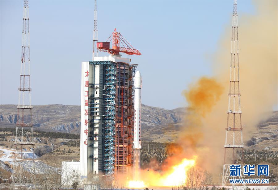 中国成功发射“吉林一号”宽幅01星 搭载发射3颗小卫星