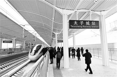 乘高铁去滑雪成为新风潮:京张高铁开通半月 上座率超95%