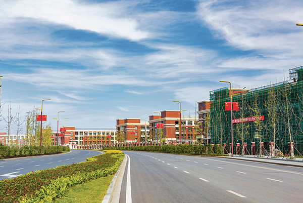 成都青白江欧洲产业城被评为四川省特色产业基地