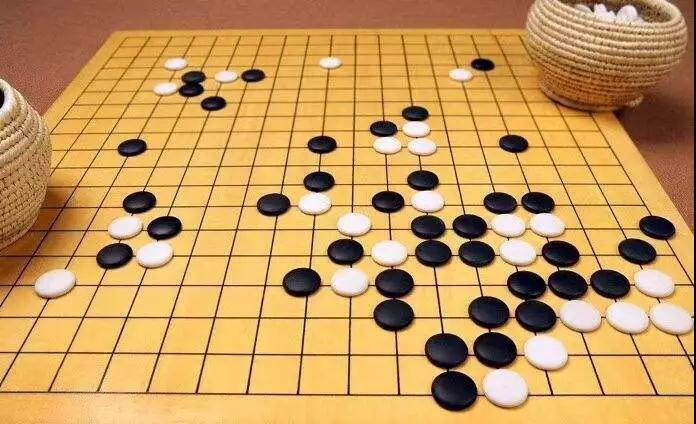 棋逢难处需小尖