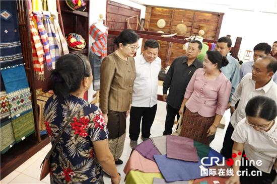 老挝官员积极评价中国援老挝减贫示范合作项目_fororder_5