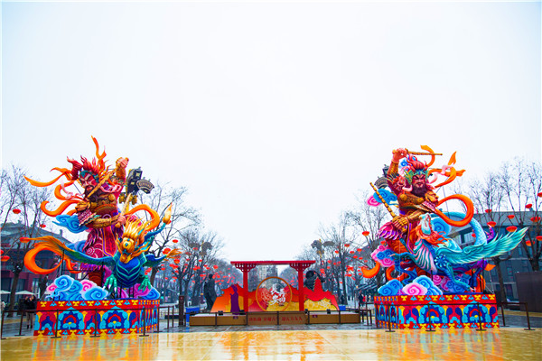 西安大唐不夜城：以“一街、两市、六坊” 布局喜迎新春