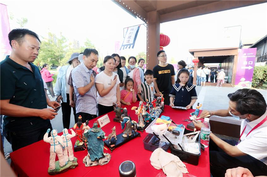 （A 文旅列表 三吴大地淮安 移动版）运河传情匠心筑梦 大运河文化带城市非遗展在淮安正式启动