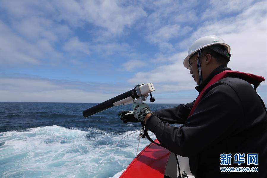 「新华网」“雪龙2”号顺利穿越西风带驶向南非开普敦