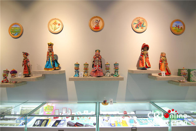Offline Exhibition Plus Online Live Broadcast "Inner Mongolia Ethnic Culture - Modern Creative Special Exhibition of Traditional Crafts" Launched