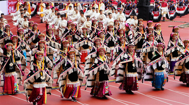 70年間、歴史的な大変身を実現=四川甘孜_fororder_H-3