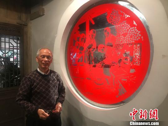 【焦点图】长沙非遗展示馆开馆 千余件湖湘文化精品亮相橘子洲 【焦点图】长沙非遗展示馆开馆 千余件湖湘文化精品亮相橘子洲