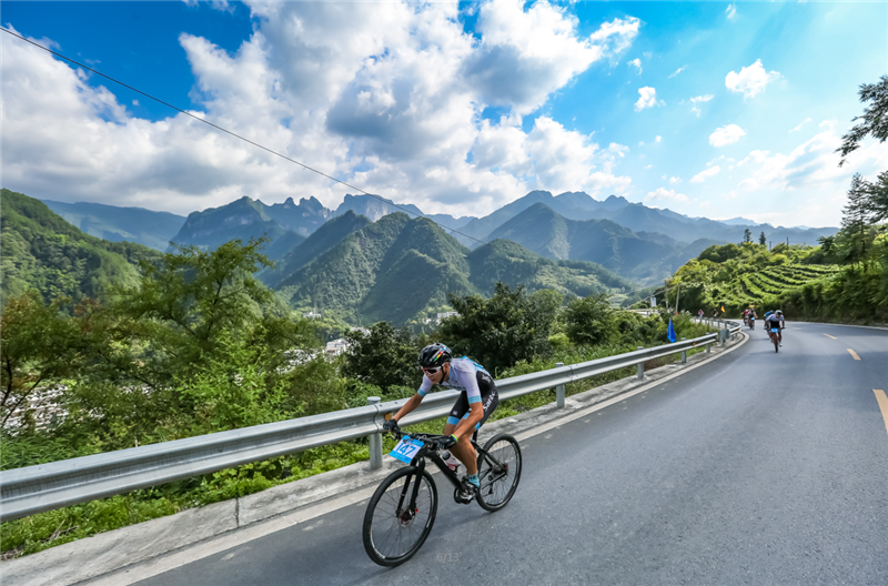 【B】2020中国·恩施“梭布垭石林杯”十大拐自行车爬坡赛将于9月26日举行