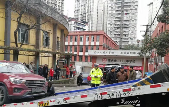 【法制安全】重庆江北警方开展春季校园周边交通秩序整治