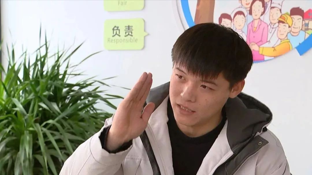 「新华社」“几条人命啊，我不救谁救！”