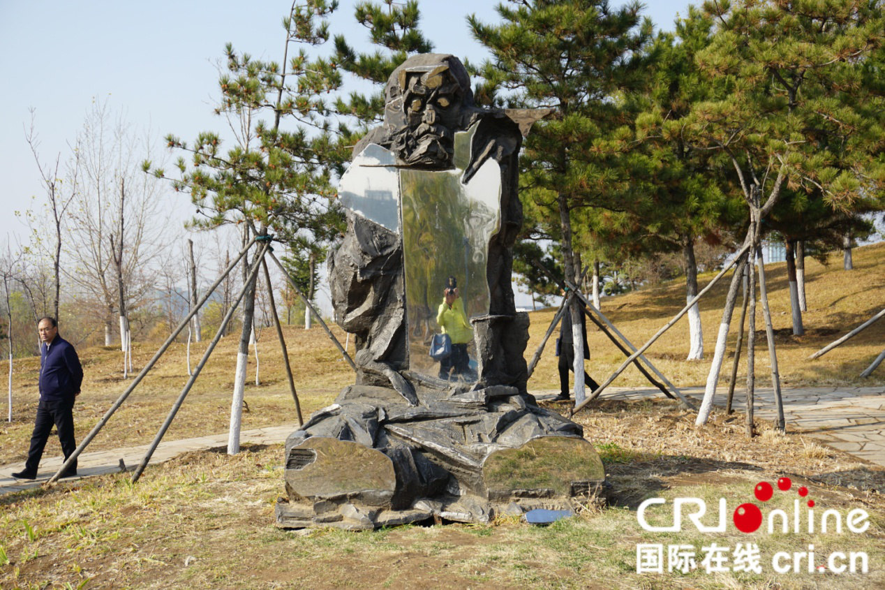 沈阳又添文化新景观 莫子山国际雕塑主题公园落成