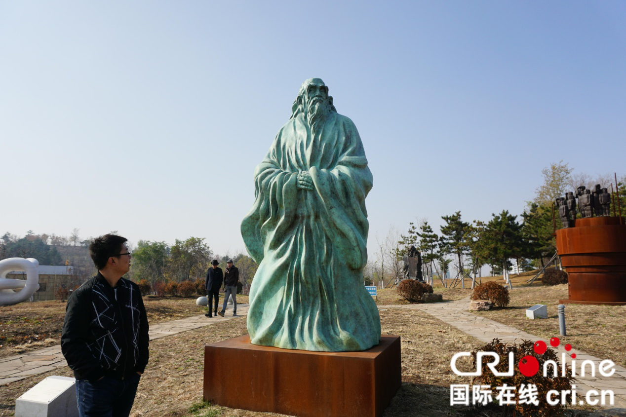 沈阳又添文化新景观 莫子山国际雕塑主题公园落成
