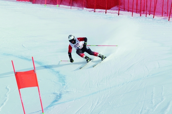 “十四冬”高山滑雪全能比赛黑龙江省收获2金1银2铜