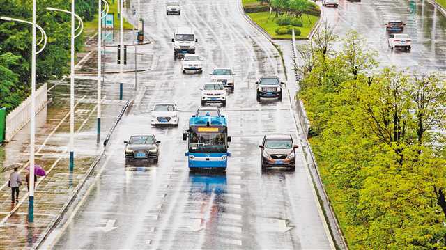 【城市远洋】西部首条自动驾驶公交线在重庆永川投用