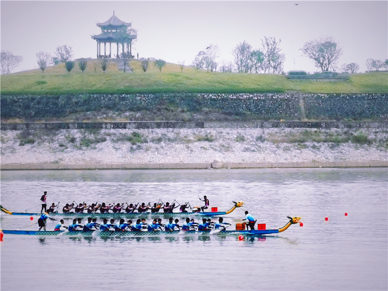 【B】【急稿】 龙舟竞渡高峡平湖 2020年中国龙舟争霸赛三峡坝前开赛