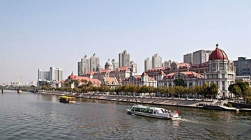 ටියැන් චින් නගරයේ සුප්‍රකට සංචාරක ස්ථාන