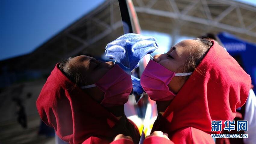 Sepuluh Hari Indonesia Catatkan Lebih 3.000 Kasus Positif Covid-19 Harian Sepuluh Hari Indonesia Catatkan Lebih 3.000 Kasus Positif Covid-19 Harian_fororder_yin8