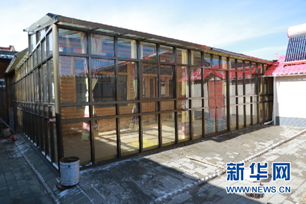 新华网@【新春走基层】“放下羊鞭”建景区——甘肃尕秀村牧民定