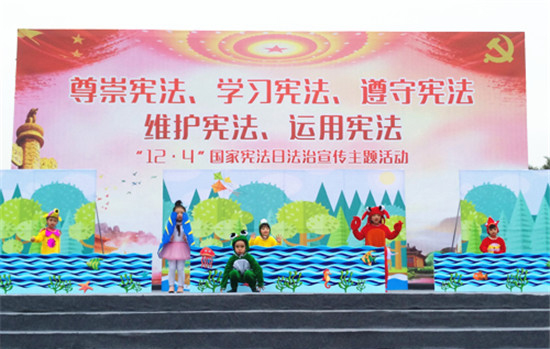 图片默认标题_fororder_3、活动现场精彩的文艺演出