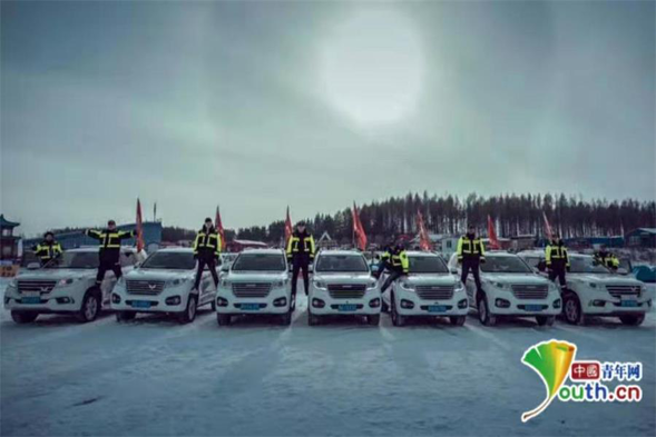 鹤岗市鹤立湖冰雪赛车国际邀请赛正式开赛